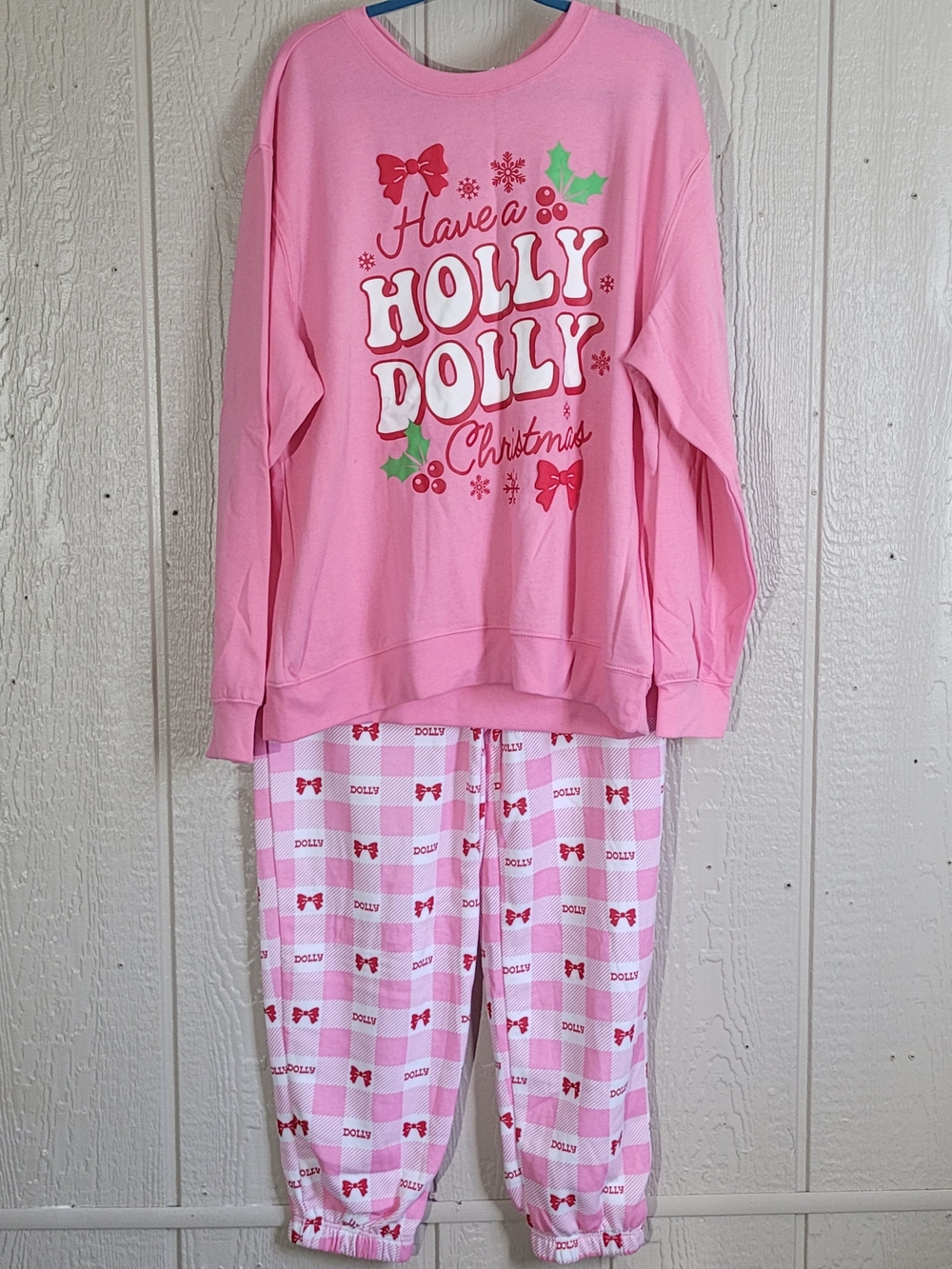 NWOT Pink 'Holly Dolly'  Holiday Pajama Set
